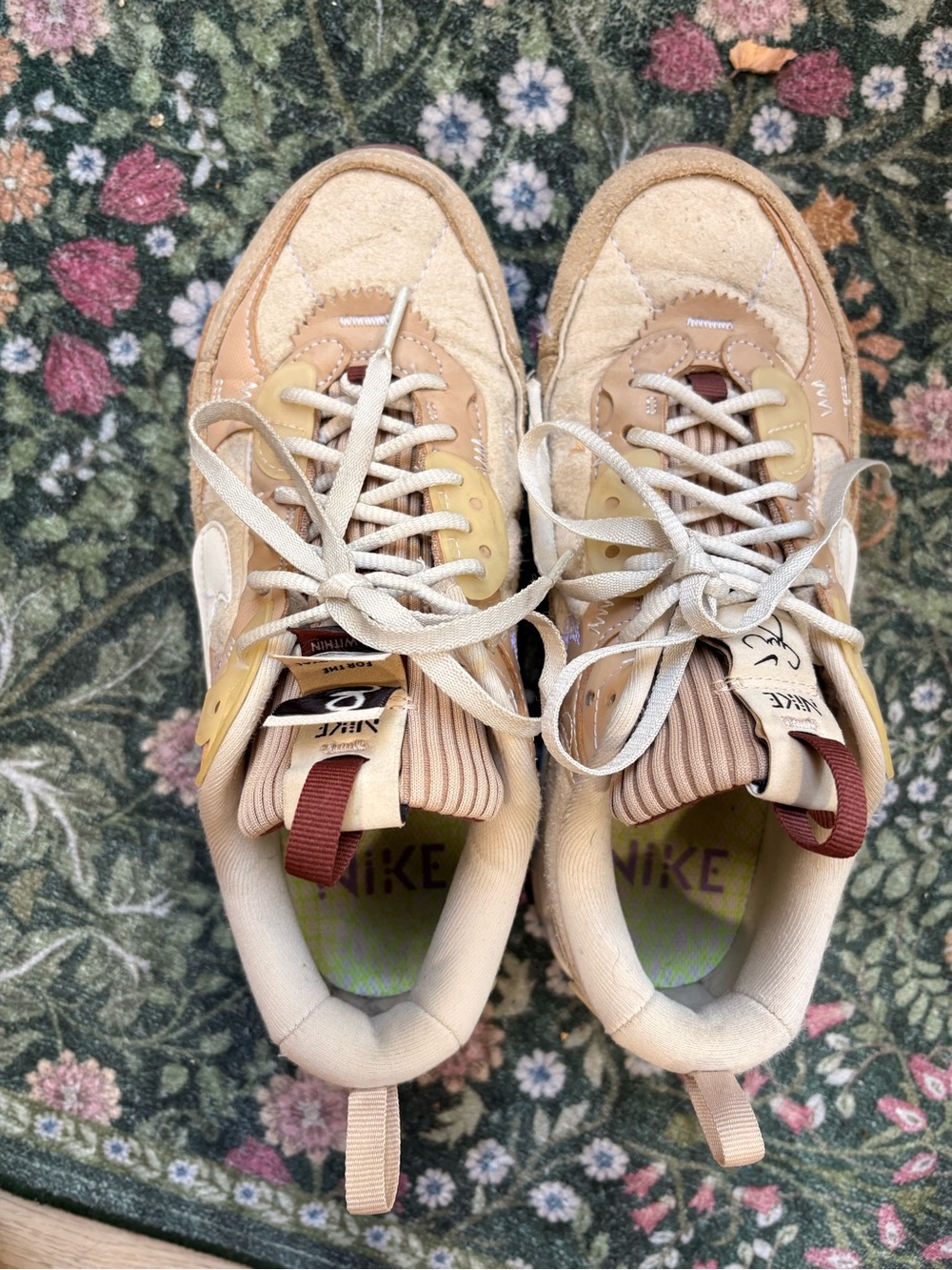 Nike Women’s Beige and Tan Mixed-Material Sneakers